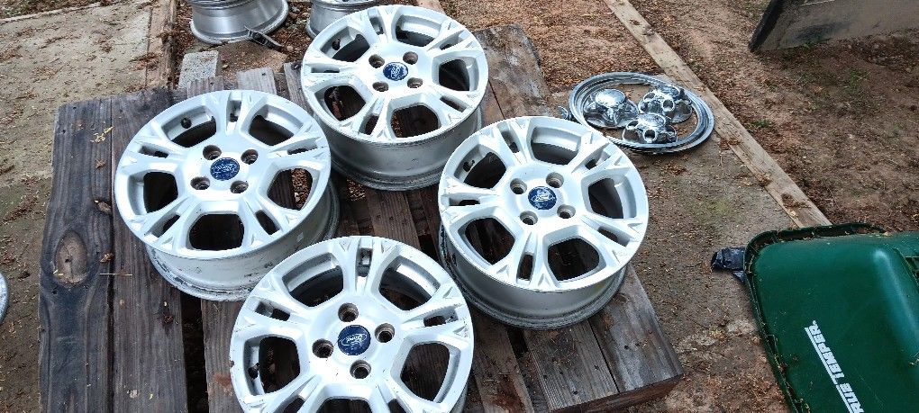 Set 4 15" Ford Fiesta Wheels