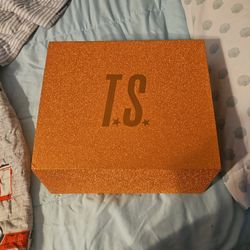 Taylor Swift Cardigan 