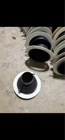 Recessed Light Trim Inserts – Lot 30