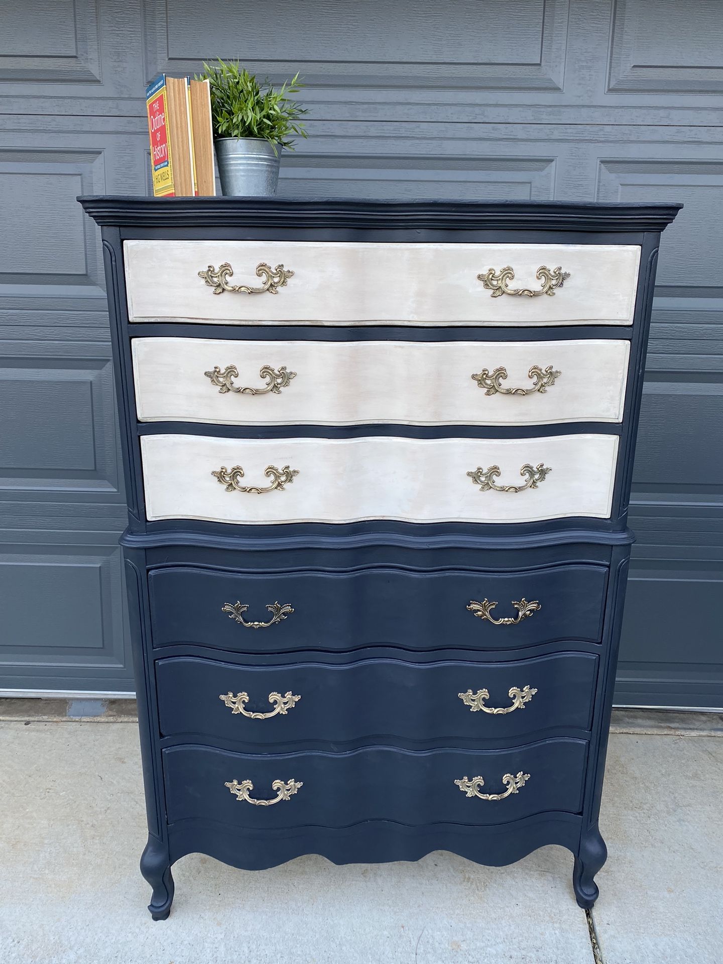 Vintage Gorgeous Newly Refinished French Provincial Tallboy Dresser / Chest of Drawers