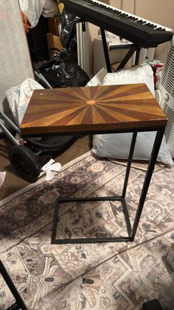 Mini coffee table