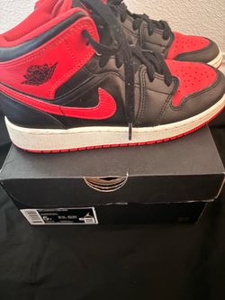 Nike Air Jordan 1 Mid Bred Size 5Y