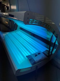 Indoor tanning bed