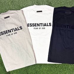 The Fear Of God Essentials T-Shirt 
XS-XL
