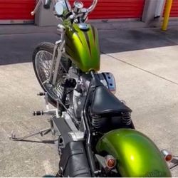 Suckerpunch Sally Bobber