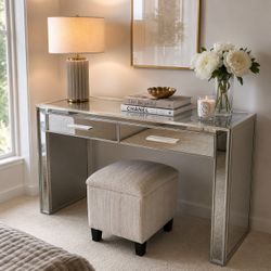 Luxury Mirrored Makeup Vanity Desk w/ Drawers
