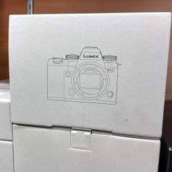 LUMIX S1II Full Frame Mirrorless Digital Camera – DC-S1M2 (Body)