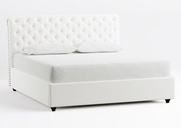 PotteryBarn Chesterfield Tufted Upholstered Bed- King