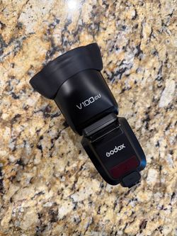 Godox V100 Camera Flash (Canon)