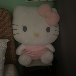 XXL hello kitty plush
