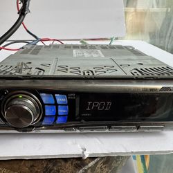 Alpine Mp3 car stereo deck works amazing 