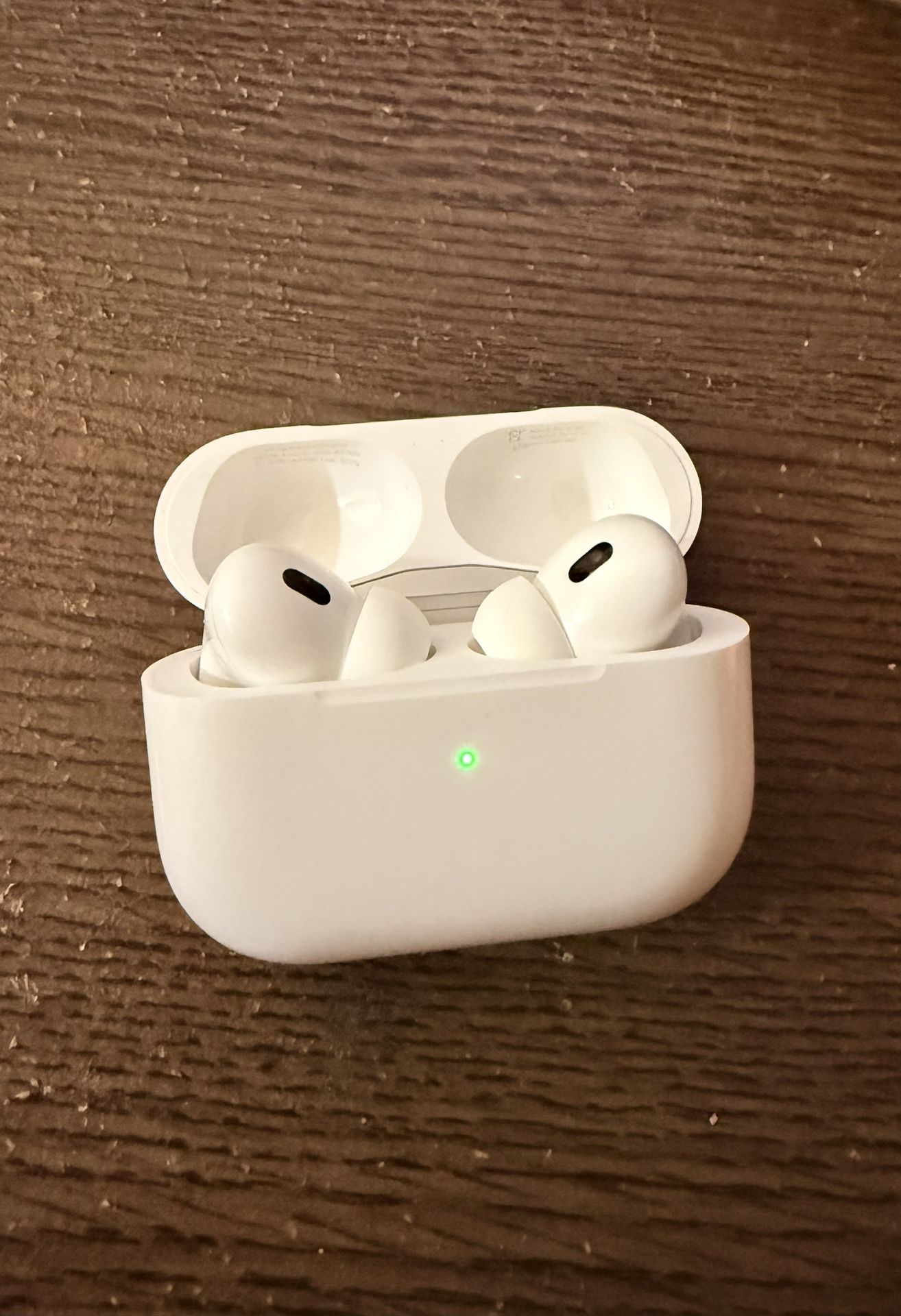 Airpods Pro 2 (Lightning charge port)