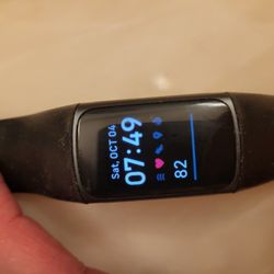Fitbit Charge 5