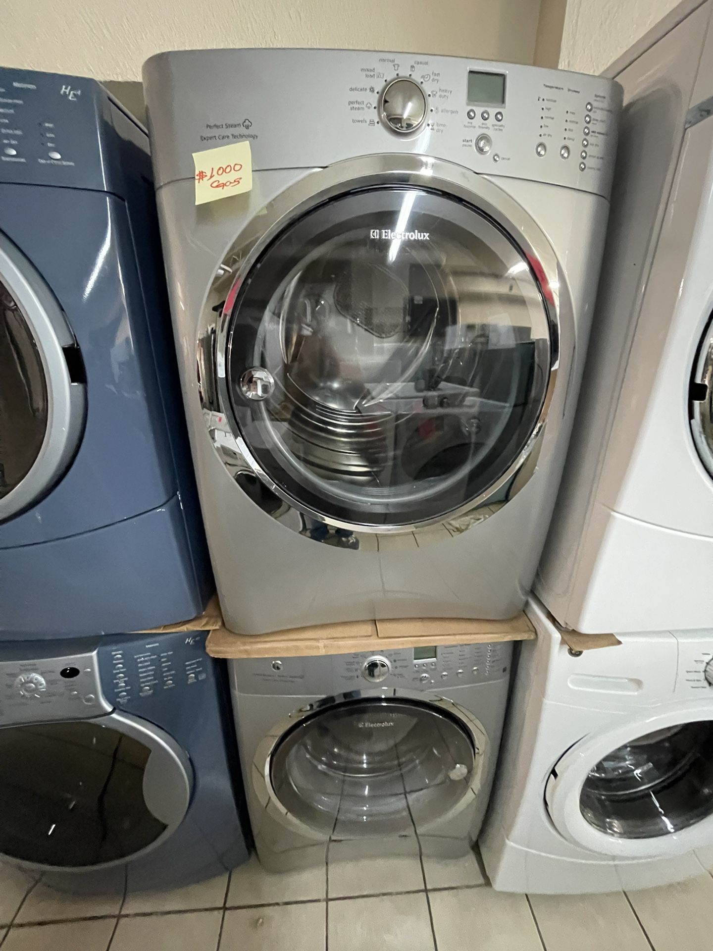 Electrolux Washer And Gas Dryer 