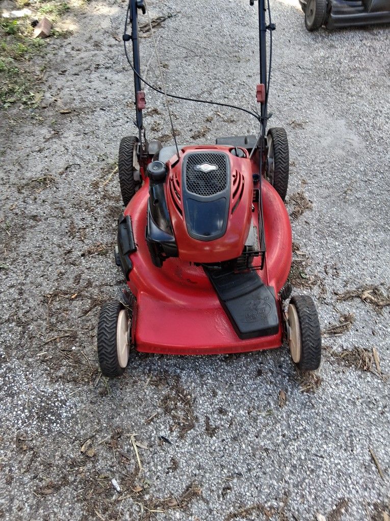 Toro 190cc Front Wheeel Self Propelled Lawn Mower 