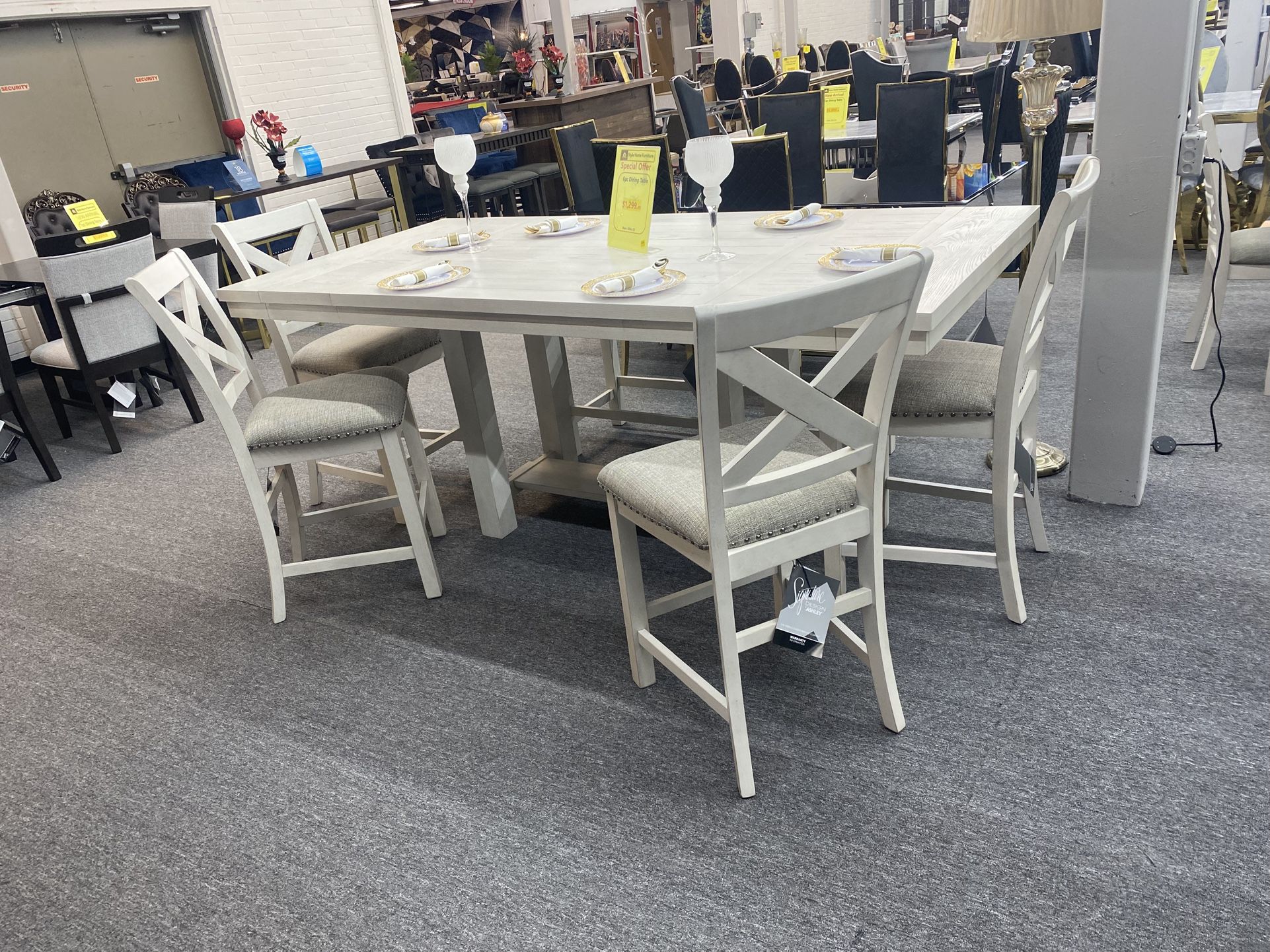 6 Pc Dinning Table Set $1,299