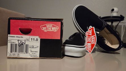 Vans Slip-On Shoes - Black/White KIDS Size 11 - BNIB