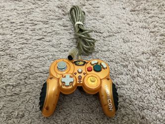 Mad Catz MicroCon 5636 Nintendo GameCube Controller (Orange)