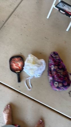 Graphite Blaster pickle ball racket with balls and carrying bags