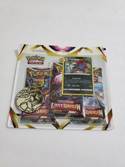 Pokémon TCG: Giratina 3-Pack Blister