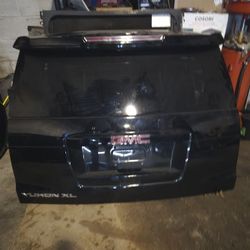  Part Out Suburban/Yukon /tahoe Escalade 