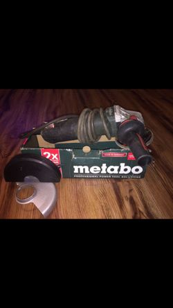 Metabo Grinder (Cuts Threw Metal)