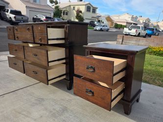 2 Piece Dresser Set