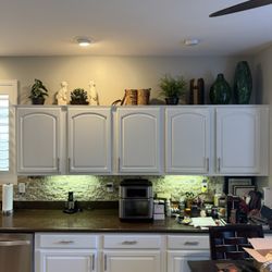 Kitchen Cabinets - Must Sell