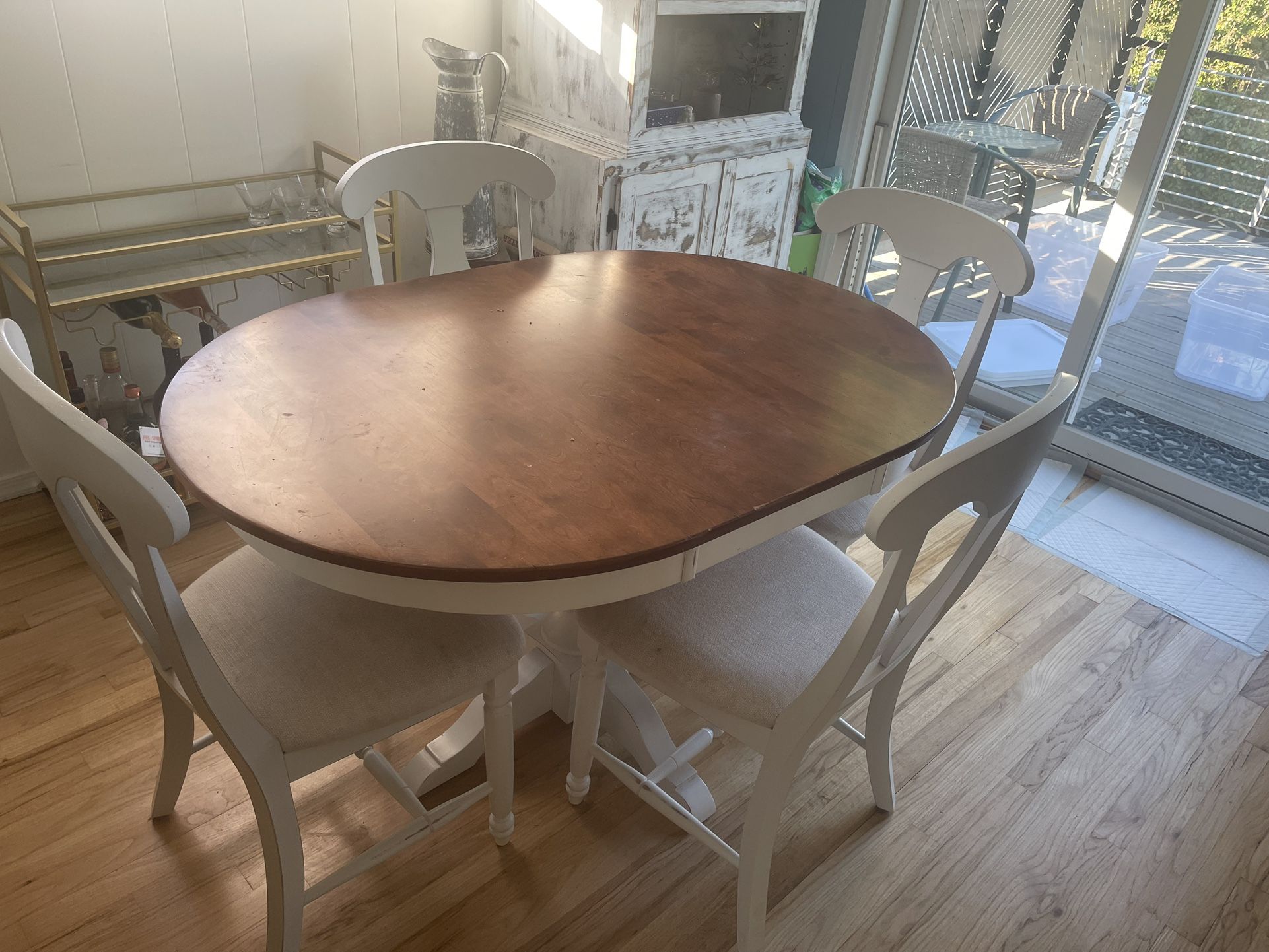 Wooden Canadal Table With Four Chairs