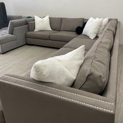 Large 2 L Piece Sectional Couch