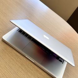Apple MacBook Pro 13” Intel I5 Processor 8GB RAM 256gb SSD $140