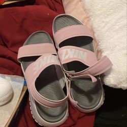 Sandal