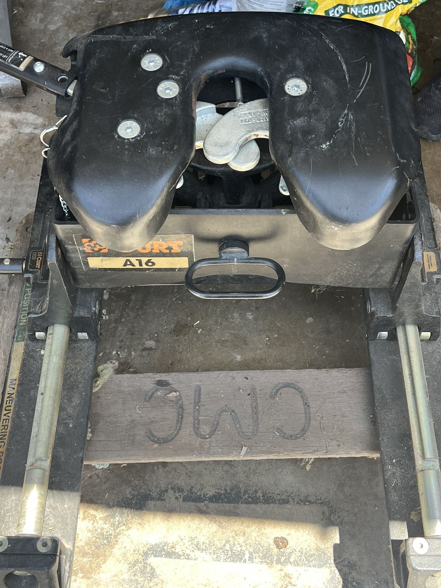 Curt R20 5th Wheel Complete