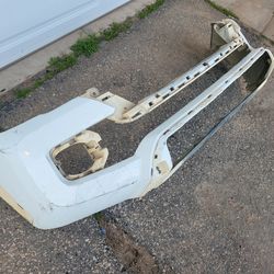 2016 - 2023 Toyota Tacoma front bumper oem