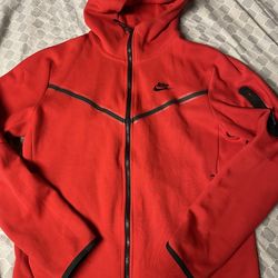 Nike tech