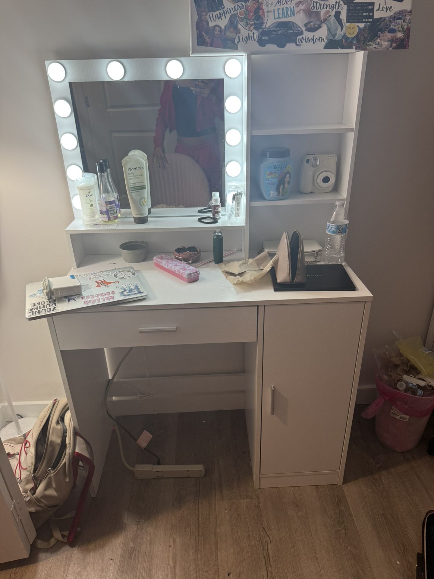 Vanity For Sale - Like New - Must Go!