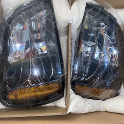 Headlights For A Cadillac Deville 2003 