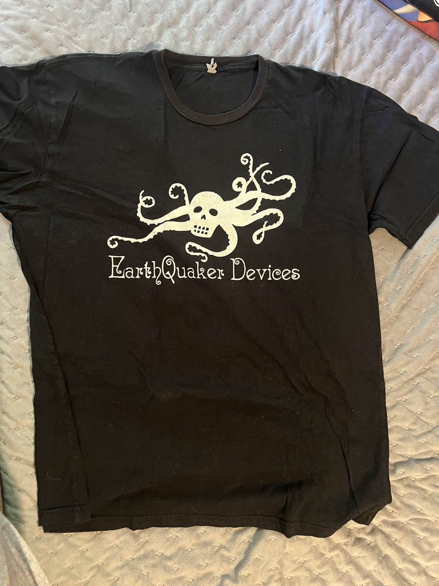 EARTHQUAKER DEVICES GUITAR EFFECTS SHIRT XL