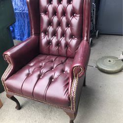 High Back Chair / Burgundy 
