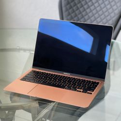 MacBook Air 2020 13inch Retina - Rose Gold (Like New)
