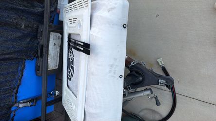 CAMPER SHELL AC UNIT UNTESTED!
