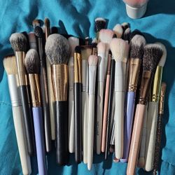 Make Up Brushes 