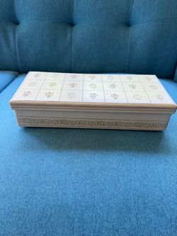 Faux-Leather Vanity / Jewelry / Storage Box 1950a vintage