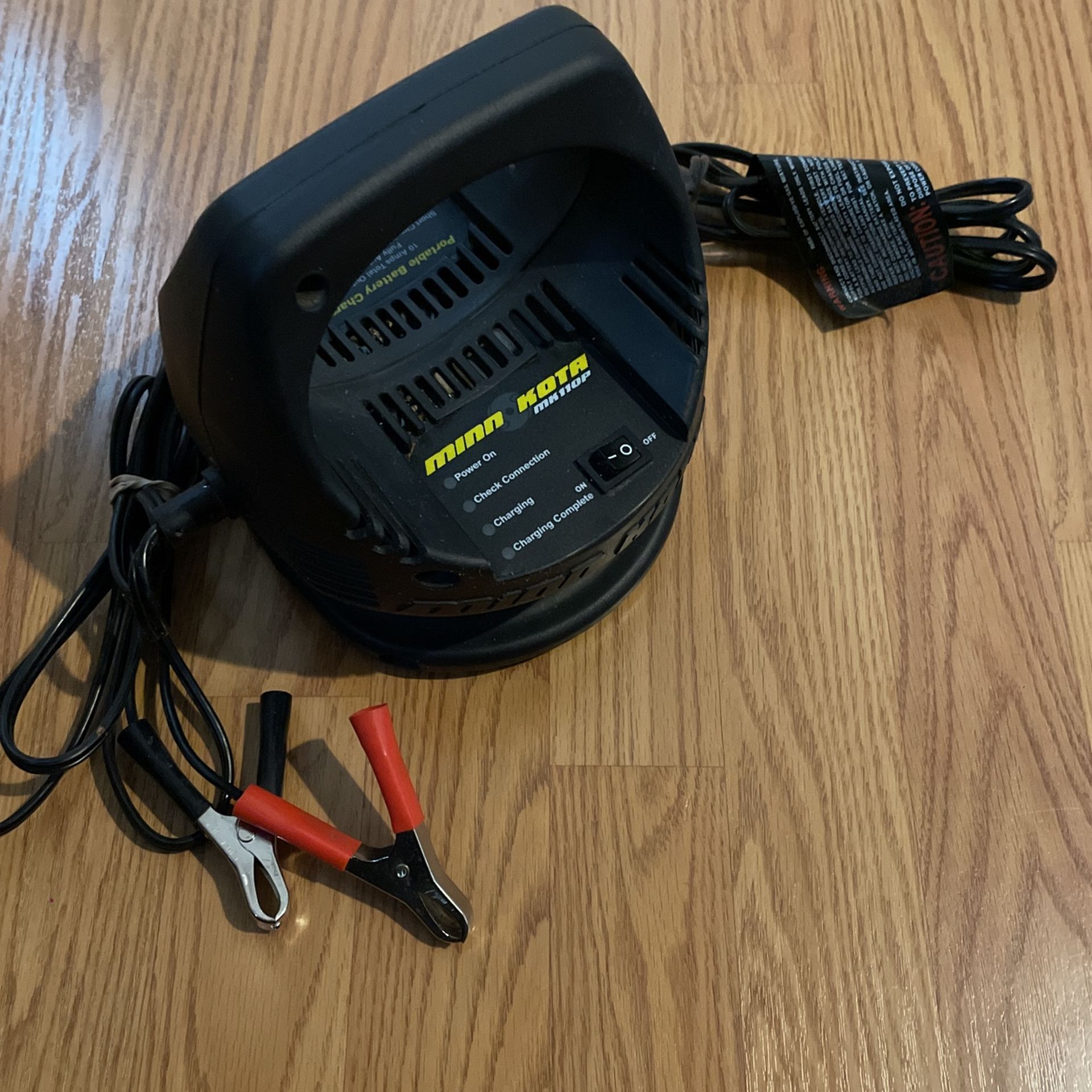 Minn Kota Battery Charger 10amp
