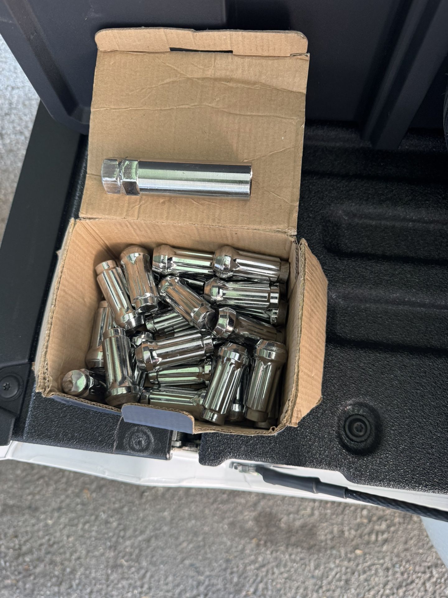 M14x1.5 Vista Wheel Lug Nuts