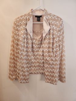 Cachet 2 piece sleeveless shell with jacket.