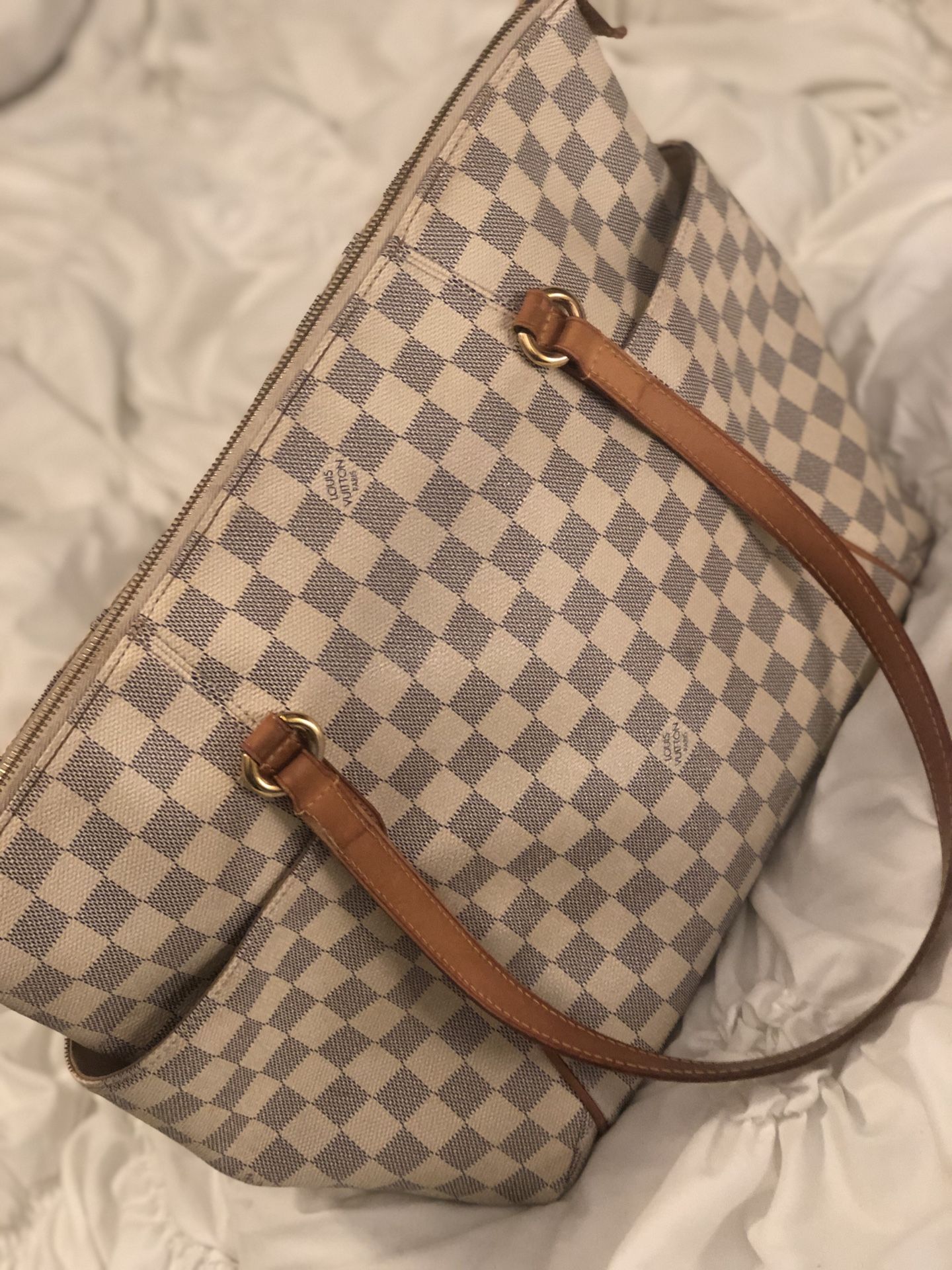 Louis Vuitton Totally MM bag