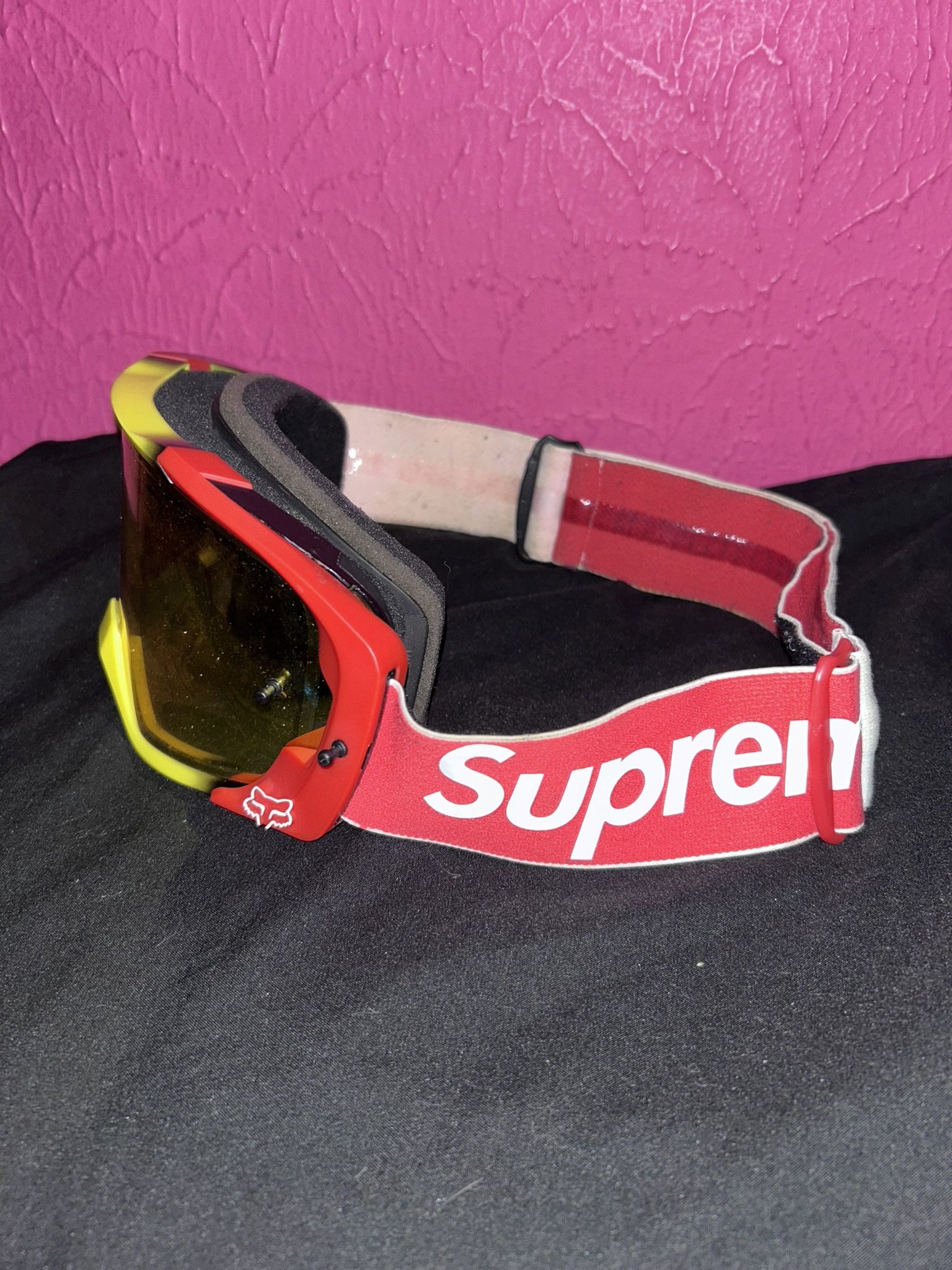 SUPREME GOGGLES