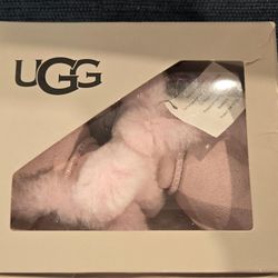 Newborn UGG booties