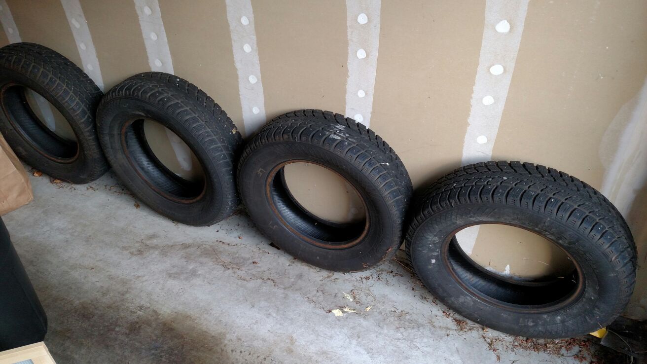 Set of 4 Aurora W403 Winter Radial Snow Tires